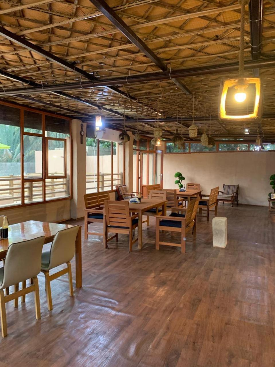 بيت نُزل السلام Bait Salam Inn Эль-Хамра Экстерьер фото