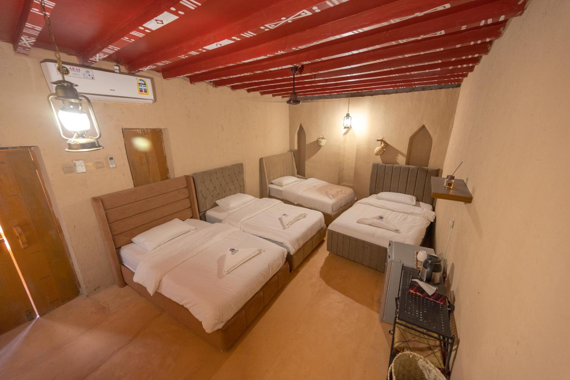 بيت نُزل السلام Bait Salam Inn Эль-Хамра Экстерьер фото
