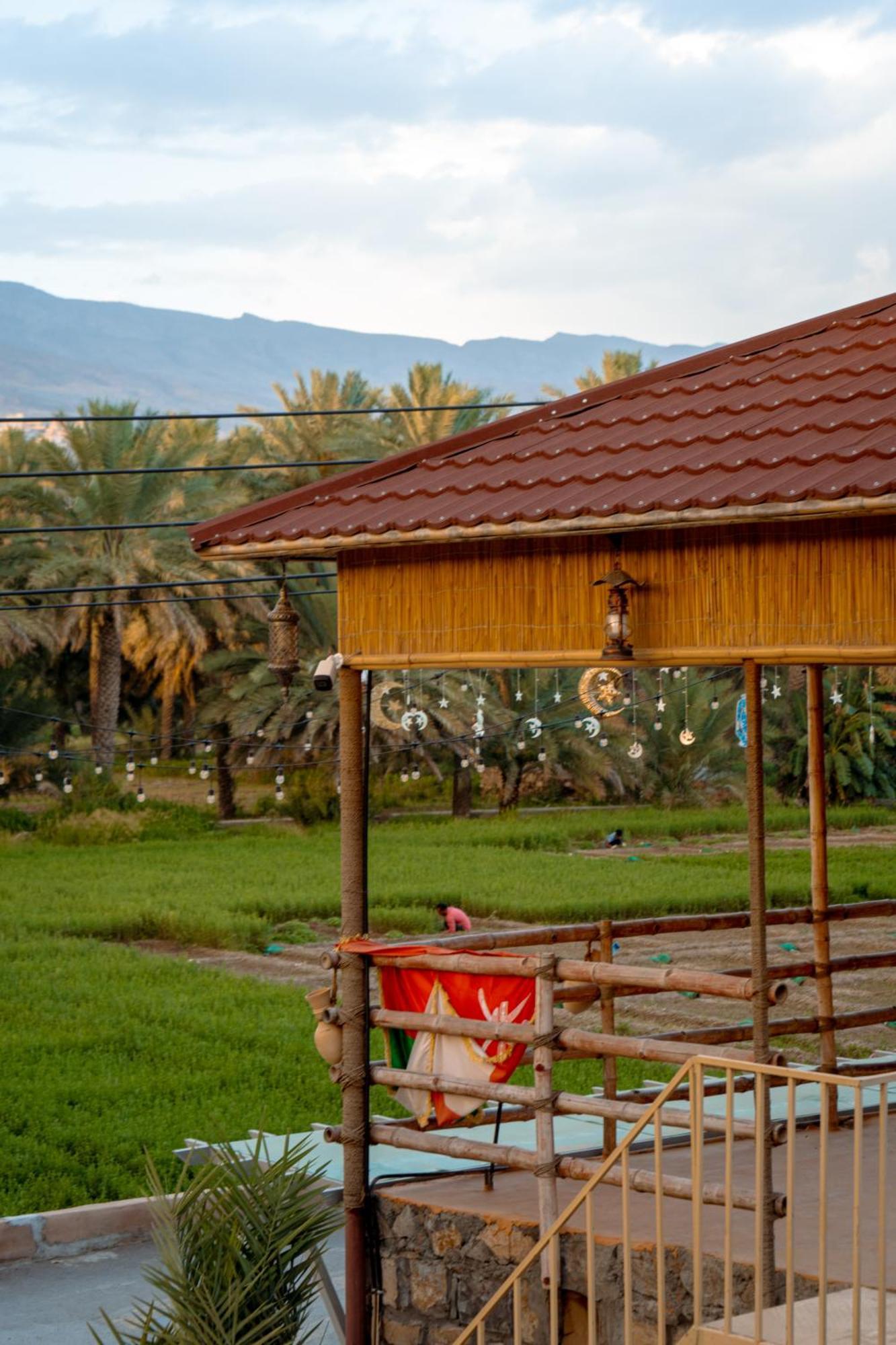 بيت نُزل السلام Bait Salam Inn Эль-Хамра Экстерьер фото
