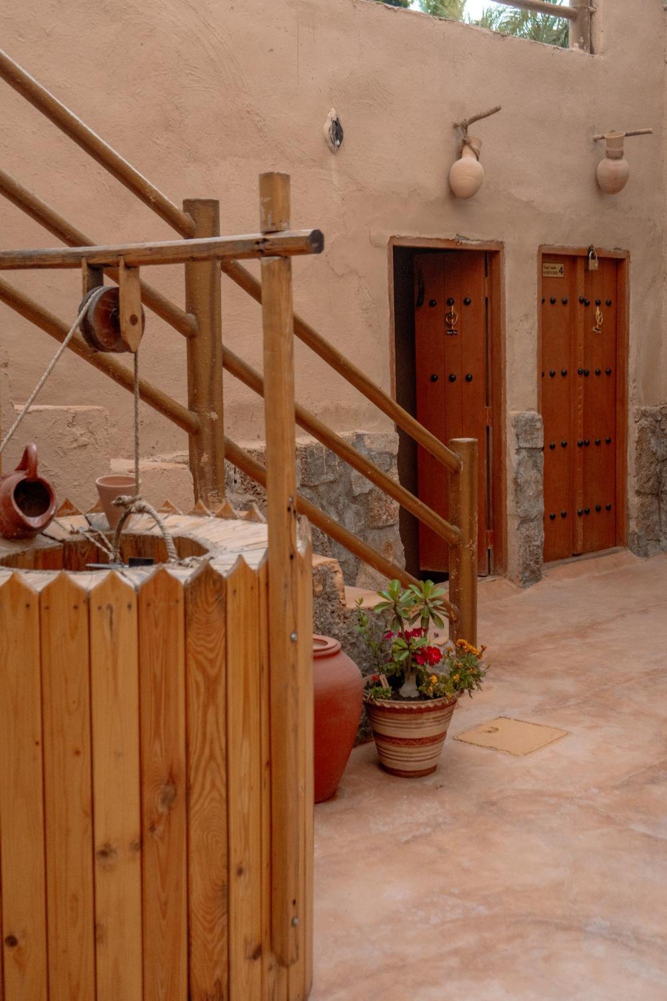 بيت نُزل السلام Bait Salam Inn Эль-Хамра Экстерьер фото