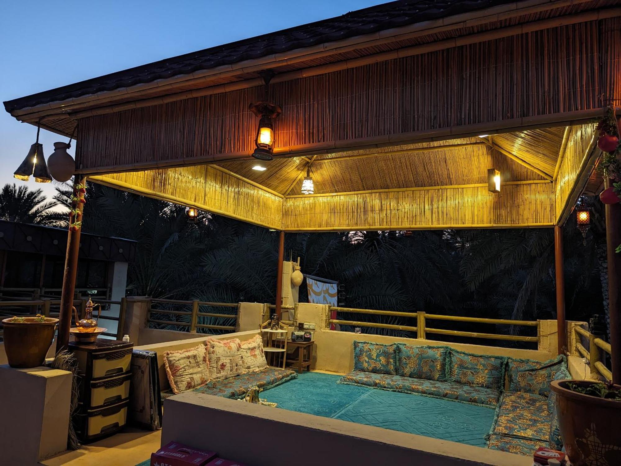 بيت نُزل السلام Bait Salam Inn Эль-Хамра Экстерьер фото