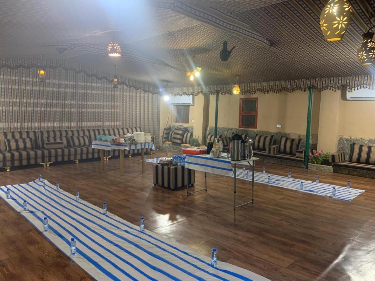 بيت نُزل السلام Bait Salam Inn Эль-Хамра Экстерьер фото
